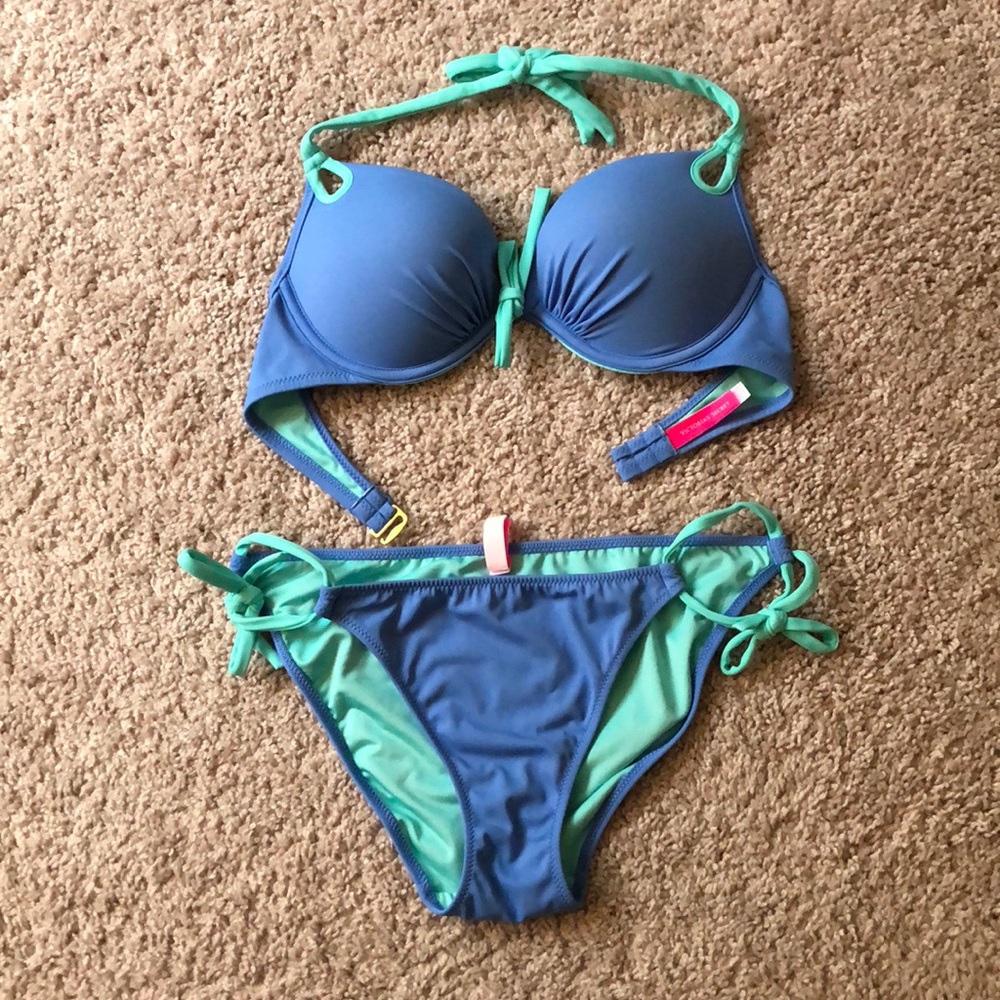 Victoria’s Secret very gently used bathing suit